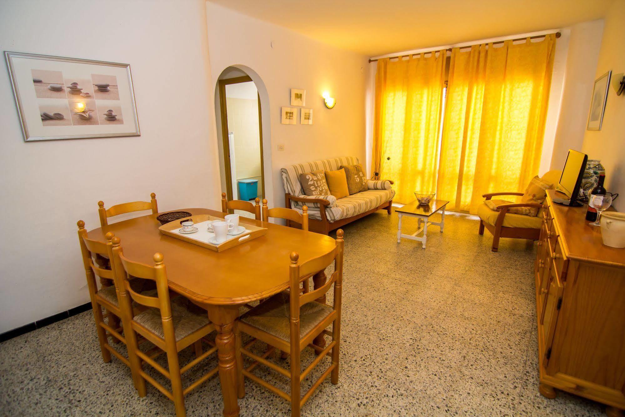 Agi Sant Isidre Apartment Roses Luaran gambar