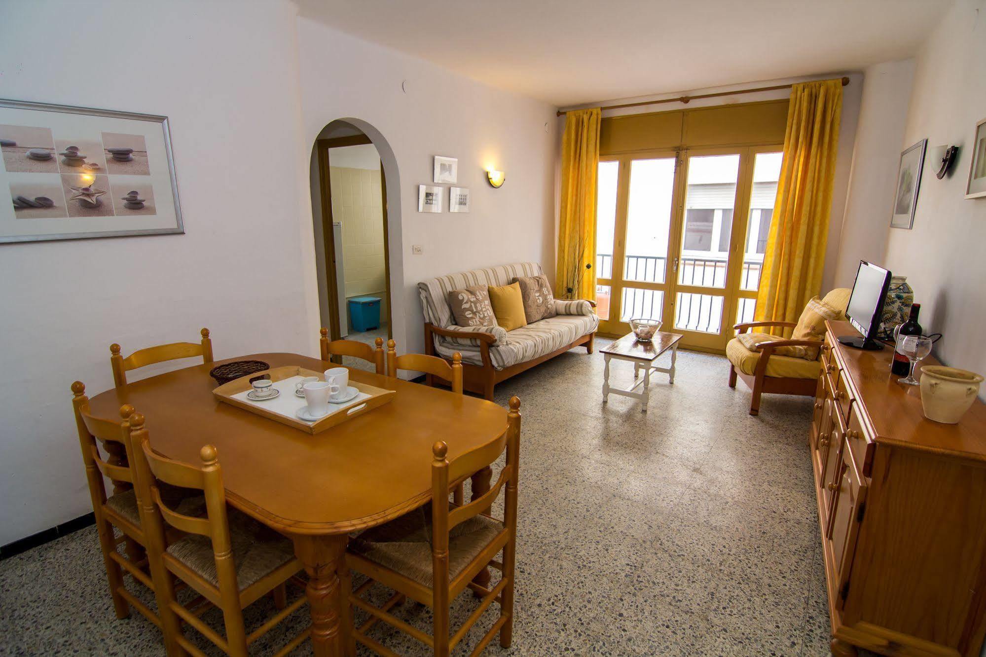 Agi Sant Isidre Apartment Roses Luaran gambar